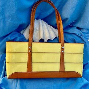 Women’s Vintage Maxx New York Shouldet Purse